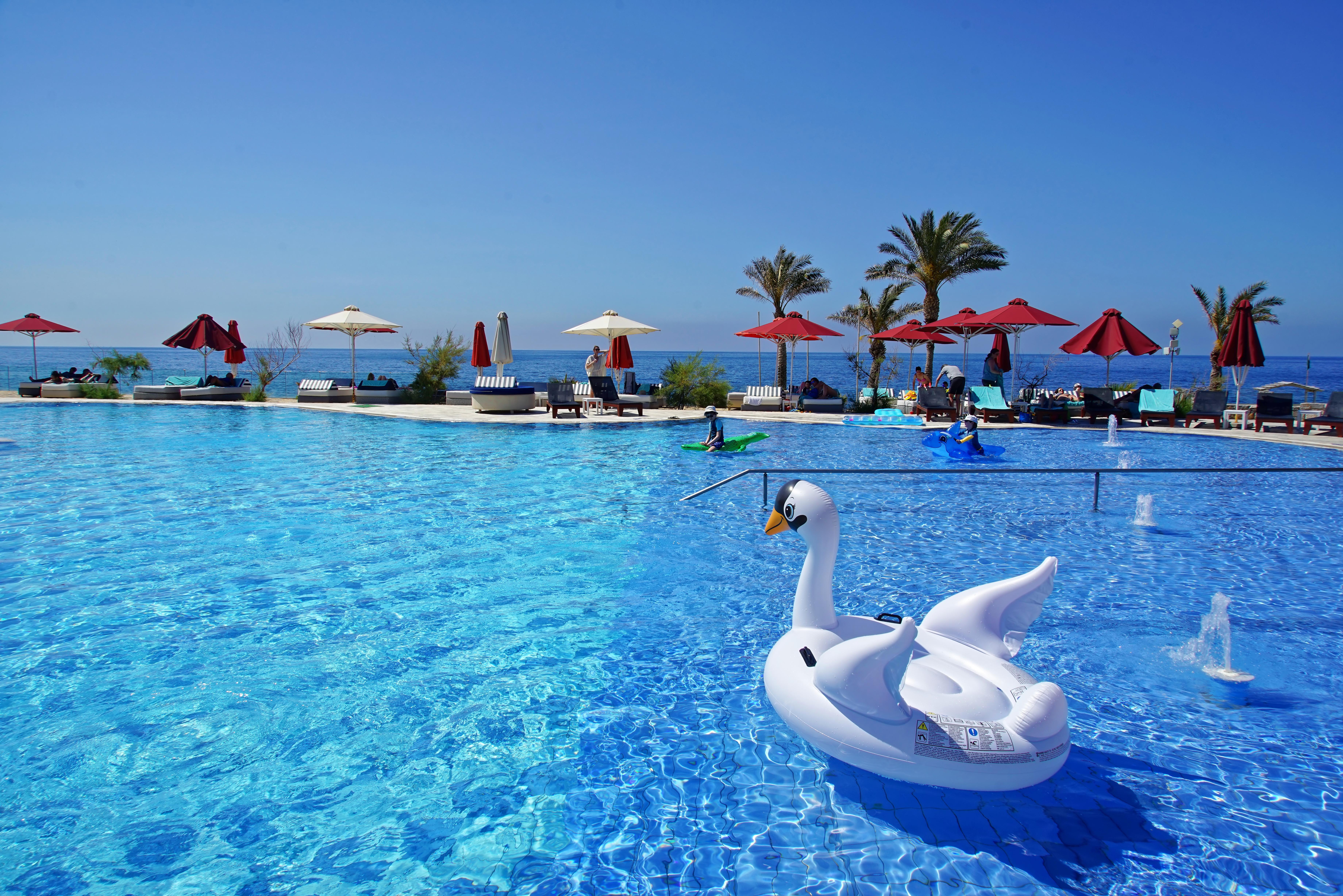 Minos Imperial Luxury Beach Resort & Spa Milatos Exterior photo A pool in Cyprus